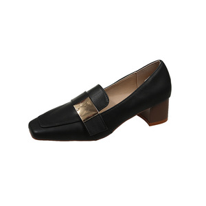 Autumn New Square-Toe Large-Size Chunky Heel Professional Shoes, British <b>Style</b> Retro Mid-Heel Women's Leather Shoes - Product Image 6