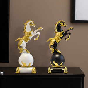 Ornamenti a Forma di Cavallo in Stile Lusso Leggero, Decorazioni in Resina per Casa, Cantinette, Soggiorno e Ufficio - Product Image 5