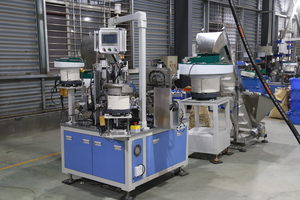Ligne de production d'assemblage automatique de charnières de meubles, contrôlée par PLC, haute capacité 45-50P/<span class=keywords><strong>M</strong></span> pour les usines de fabrication - Product Image 6