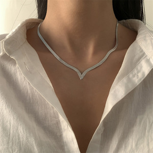 Korean <strong>Fashion</strong> Flat Snake Chain Herringbone Necklace Jewelry Charm Party <strong>Choker</strong> Necklace Party Gift Collares Wholesale - Product Image 2