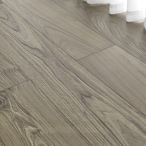 พื้นไม้เอ็นจิเนียร์ 12 มม. เคลือบ UV เกรดลายไม้ธรรมชาติ ราคาถูกจากโรงงานโดยตรง จำหน่ายพื้นไม้ - Product Image 1