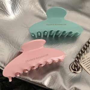 BELLE WORLD Customizable Solid Gold Label Sweet <strong>Girlish</strong> Acetate Hair Claw Elegant High-Quality Shark Clip Hairpins for Women - Product Image 1