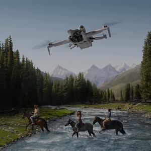 Мини-дрон DJI Mini 4 Pro «Всё в одном»: профессиональный мини-дрон с HD-камерой, дистанционным управлением и светодиодной подсветкой для полётов (игрушечный БПЛА) - Product Image 5