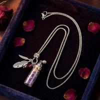 Collier pendentif en pierre d'aromathérapie violette avec gravier de cristal naturel