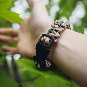 Bracelets de survie Paracord avec clip à dégagement rapide pour le camping - Product Image 4