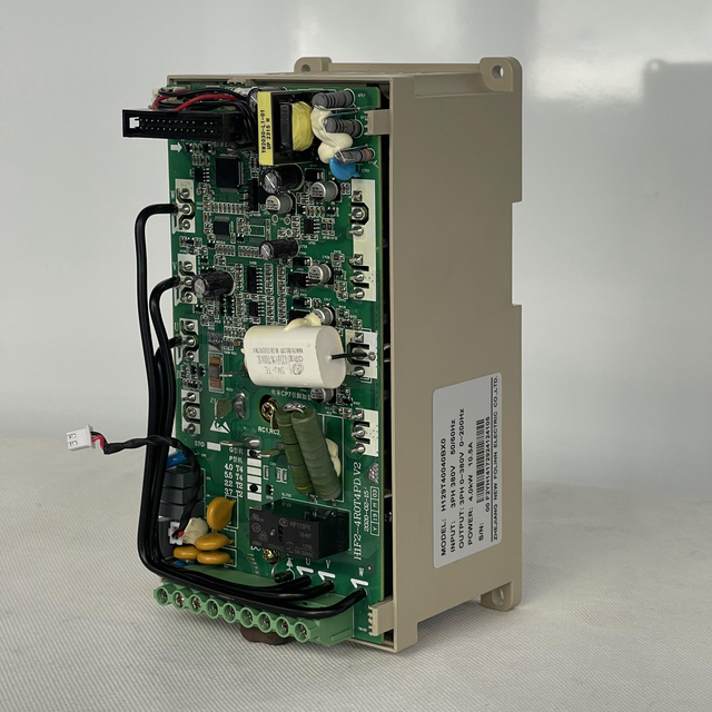 Solar Pump Inverter/VFD/AC Drive 11Kw 3 PHASE INPUT 220V and 3 PHASE OUTPUT 220V,50/60Hz H129
