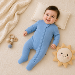 Combinaison Bébé Confortable à Prix d'Usine avec Fermeture Éclair Bidirectionnelle et Pieds Intégrés, Couleur Unie, Personnalisable - Product Image 1
