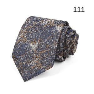 Joli fabricant de <span class=keywords><strong>cravate</strong></span> <span class=keywords><strong>Cravate</strong></span> pour <span class=keywords><strong>homme</strong></span> <span class=keywords><strong>Cravate</strong></span> Design texturé soigné Cravates Jacquard à fleurs violettes - Product Image 3