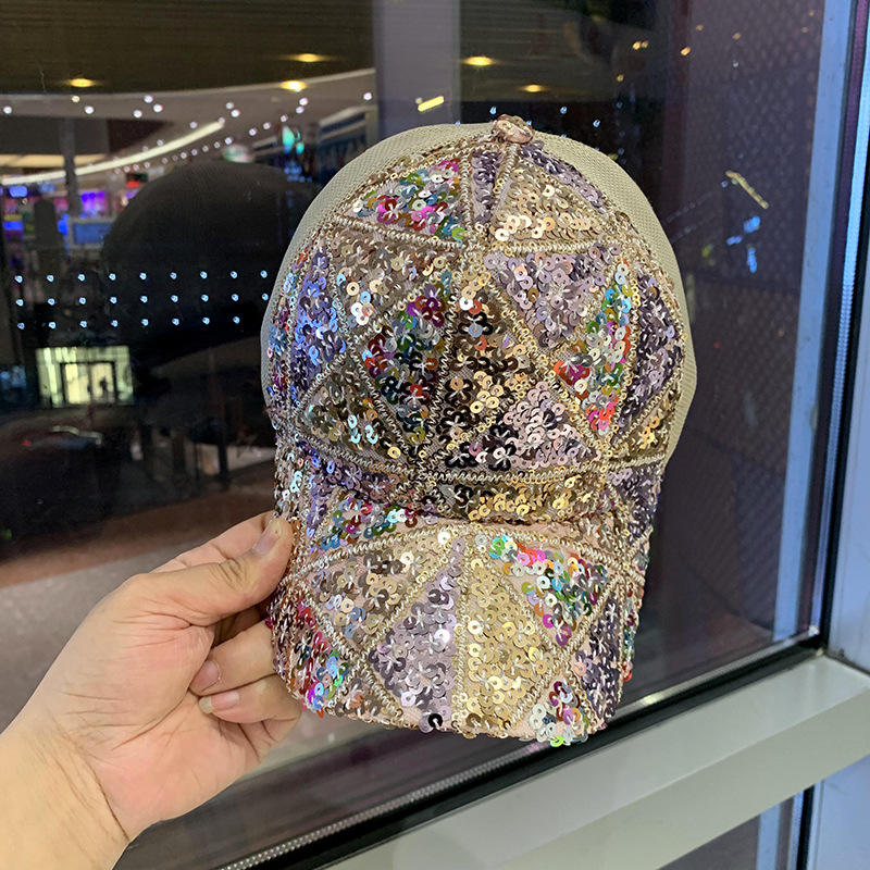 Casquette en maille à paillettes kaki et à carreaux