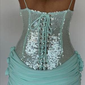 เดรสสั้นสายเดี่ยวเซ็กซี่ประดับเลื่อมทรงเข้ารูป กระโปรงจับจีบแต่งระบายพร้อมลายดอกไม้ 3 มิติ สีเขียวมิ้นท์สุดหรู - Product Image 3