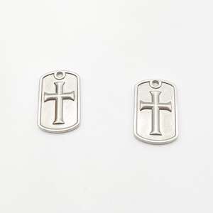 Etiqueta <span class=keywords><strong>de</strong></span> perro europea y americana, colgante cruzado BR, joyería <span class=keywords><strong>de</strong></span> acero <span class=keywords><strong>de</strong></span> titanio a la moda, acceso <span class=keywords><strong>de</strong></span> cadena <span class=keywords><strong>de</strong></span> suéter cuadrado Retro Para hombres y mujeres - Product Image 2