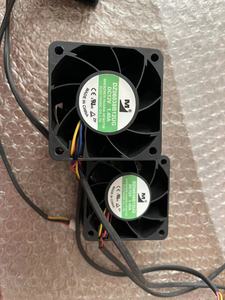 Ventilador de Refrigeración Eléctrico de Doble Rodamiento de Bolas 8025 DA08025B12UG DC12V 1.00A 80x80x25mm para Servidor de Energí<span class=keywords><strong>a</strong></span> OEM con Aspas de Plástico - Product Image 3