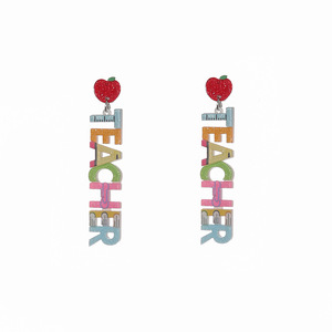Nouveau cadeau de rentrée scolaire personnalisé acrylique arc-en-ciel enseignant lettre boucles d'oreilles prêt à expédier - Product Image 4