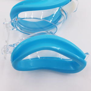 Mise Aquatic Super Goggles Gafas de natación azules con tapones para los oídos y clip para la nariz para adultos unisex - Product Image 3
