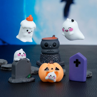 En gros, Breloques vintage d'Halloween sur le thème de la sorcellerie, Figurines en résine crémeuse, Matériel DIY à dos plat Kawaii pour la décoration de boîtes 3D et de festivals