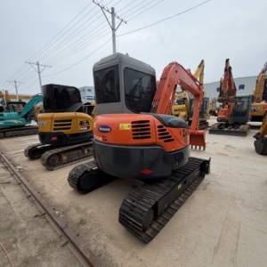 Miniexcavadora Usada Hitachi ZX55 de 5.5 Toneladas con Motor Isuzu Original, Excavadora de Cola Corta para Trabajos de Jardinería y Municipales - Product Image 2
