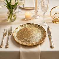 Assiettes de présentation en plastique doré texturé, motif classique orné en relief, préférées des clients, pour un mariage doux et romantique
