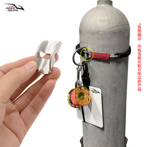 KEEP DIVING 909 Soporte Lateral para Cilindro con Anillo en D, Asiento Fijo, Junta en Forma de Abanico, Acero Inoxidable, Buceo Técnico, Tipo D - Product Image 4