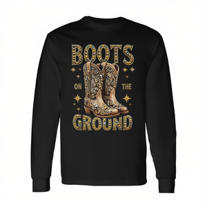 Camiseta de manga larga estilo vaquero occidental Boots On The Ground en color negro - Product Image 2