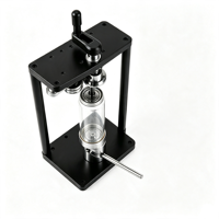 Machine de scellage semi-automatique compacte à conception à engrenages, directement de l'usine, pour la mise en conserve de boissons et de produits pour animaux de compagnie à usage domestique et commercial
