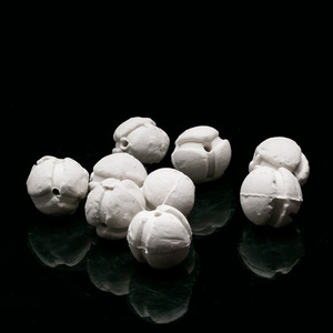 Industria Industrial Química Perforado Poroso Almacenamiento de calor Resistente Alúmina inerte Zirconia Bola de cerámica Cuentas de porcelana - Product Image 5