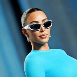 Nouvelles lunettes de soleil sportives uniques Kardashian pour hommes, protection UV400, verres miroir colorés, lunettes de soleil classiques cool et punk pour femmes - Product Image 4