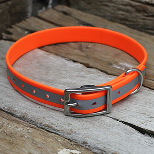 Collar de perro de poliéster PVC suave y moderno, tira reflectante integrada de separación clásica, liberación rápida, seguridad mejorada, paseos nocturnos - Product Image 5