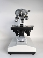 Microscope biologique trinoculaire numérique polyvalent à bas prix, laboratoire avec écran d'affichage d'ordinateur connecté USB