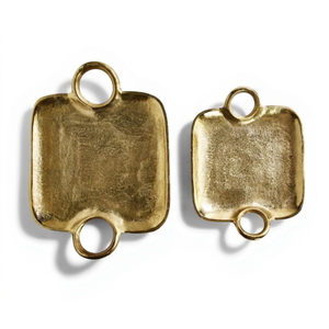 Plateau de service carré granulé avec poignées annulaires intégrées – Plateau de rangement en métal moulé pour articles de bar et carafes – Vente en gros B2B Export - Product Image 1
