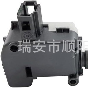 มอเตอร์ล็อคฝาถังน้ำมัน 1J0810773B สำหรับรถยนต์ Volkswagen Sagitar ชิ้นส่วนพลาสติก Sy-326 - Product Image 1