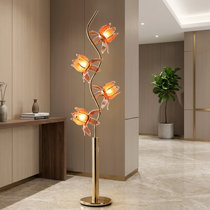 Lampe sur pied esthétique en forme de fleur de lotus, abat-jour à 4 pétales, base en métal, pour la maison - Product Image 1