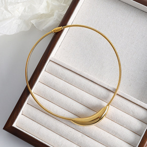 Metal Style Curved Tube Choker Solid <b>Titanium</b> Steel Non Fading Women Necklace Magnetic Clasp Choker for Ladies - Product Image 3