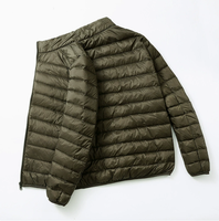 Vente en gros Veste à capuche légère en duvet sport avec logo personnalisé OEM pour l'hiver Veste matelassée décontractée isolée Manteau