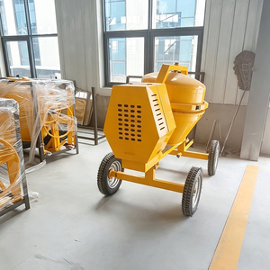 Bétonnière mobile jaune avec moteur diesel, design compact, quatre roues, bétonnière mobile pour ciment et mortier - Product Image 5