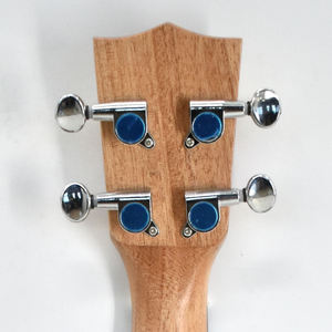 <span class=keywords><strong>Ukelele</strong></span> <span class=keywords><strong>Infantil</strong></span> de Alta Calidad 9.9 USD Hecho de Madera de Abeto con Cuerdas de Nailon, Fondo/Lados de Caoba, Acabado Mate - Product Image 4