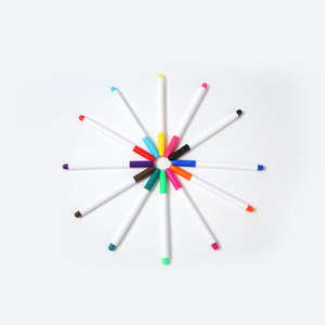 Pennarello tessuto <span class=keywords><strong>lavabile</strong></span> Non tossico t-shirt Marker tessuto colorato <span class=keywords><strong>lavabile</strong></span> pennarello <span class=keywords><strong>per</strong></span> bambini decorare t-shirt <span class=keywords><strong>tessuti</strong></span> - Product Image 1