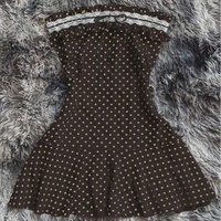 Heißes Mädchenkleid mit Punktemuster, Taillenbetonung, trägerlos, Patchwork-Spitze, süßes kurzes Kleid, ärmelloses Tanktop, schlankmachende Kleidung
