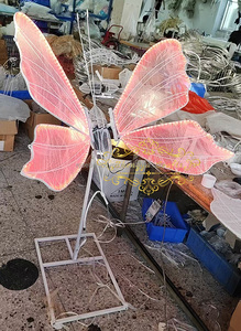 Il cambiamento di colore apre e chiude la disposizione di attività della decorazione di nozze delle ali incandescenti della farfalla che si muovono delle ali della farfalla. - Product Image 3