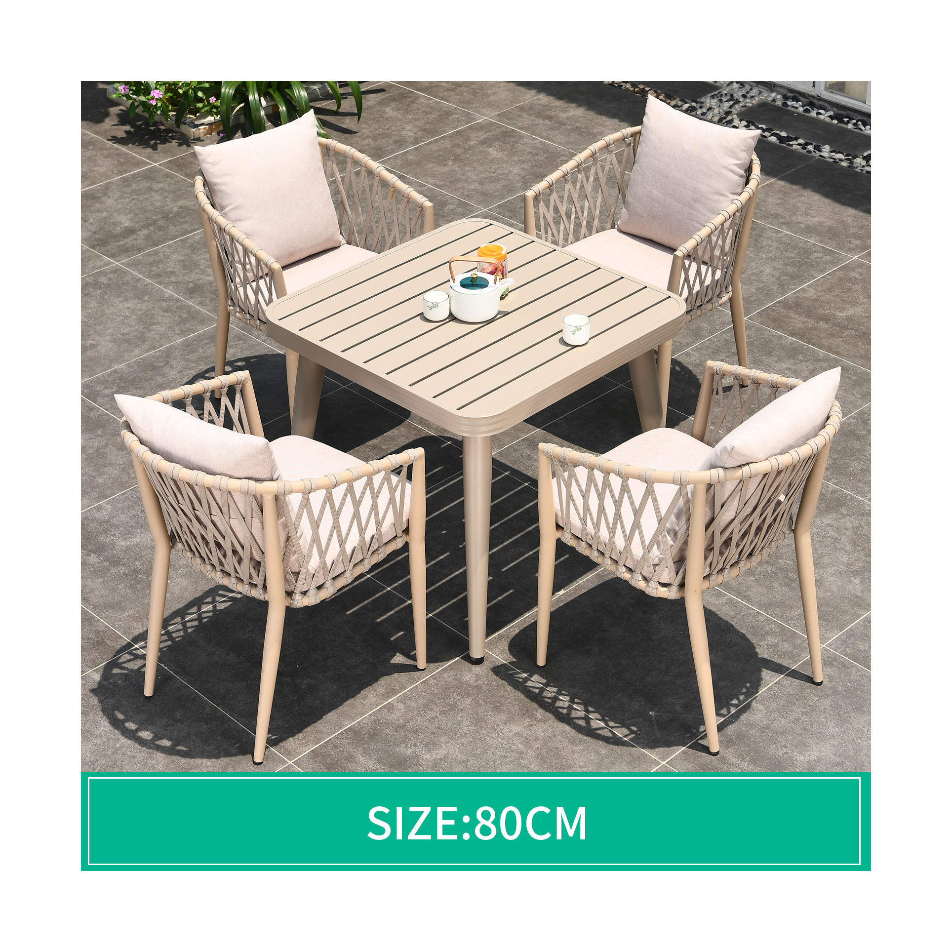 80*80cm table + 4 chairs