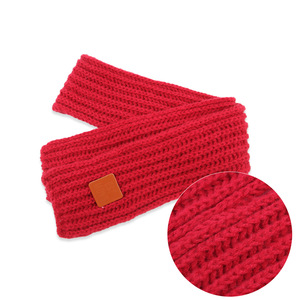 Wholesale Creative <strong>Pet</strong> Eco-Friendly Breathable Warm Knitted Polyester Solid <strong>Scarf</strong> for Cats Dogs Spring Summer Autumn Winter - Product Image 2