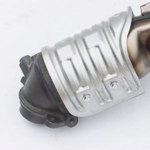 Convertisseur catalytique à trois voies pour <span class=keywords><strong>Toyota</strong></span> <span class=keywords><strong>RAV4</strong></span> 2.0 2.4L Fabrication Ventes <span class=keywords><strong>Prix</strong></span> bas Système d'échappement Convertisseur catalytique <span class=keywords><strong>Toyota</strong></span> - Product Image 6