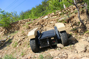ล้อยางแพลตฟอร์มหุ่นยนต์ขับเคลื่อน4ล้อสำหรับรถออฟโรด IP66 4WD Ugv AVT-W15D ได้ทุกสภาพภูมิประเทศแข็งแรง - Product Image 3