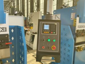 Máquina plegadora de <span class=keywords><strong>prensa</strong></span> hidráulica NC automática pequeña, sistema E21 para doblado de metal de aluminio, incluido el engranaje de cojinete de la bomba del motor - Product Image 2