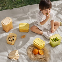 Vente en gros Boîte de rangement de voyage en plastique hermétique pour lait maternisé pour bébé en poudre pour aliments frais avec cuillère