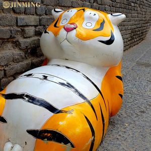 Sculptures personnalisées de modèles de tigre du zodiaque à grande échelle, Figurines en fibre de verre, Sculptures de tigre de dessin animé de pelouse en plein air - Product Image 2