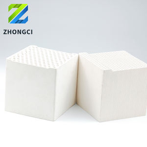 Blocco e Tubo in Ceramica di Allumina a Nido d'Ape Zhongci per Sistema RTO, Alta Conducibilità Termica, Uso Industriale, Servizio di Taglio - Product Image 3