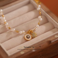 Kalung Liontin Wanita Tang Pei TP Desain Mutiara Imitasi Berlapis Emas 24K, Model Mutiara Berlapis, Koleksi Terbaru Musim Semi, Bahan Alloy, Multi-Layer, Cocok untuk Hadiah