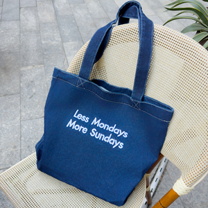 2025 venta al por mayor logotipo personalizado eco reciclado moda tela vaquera comestibles Jean bolsas de mano bolsa de tela vaquera - Product Image 1