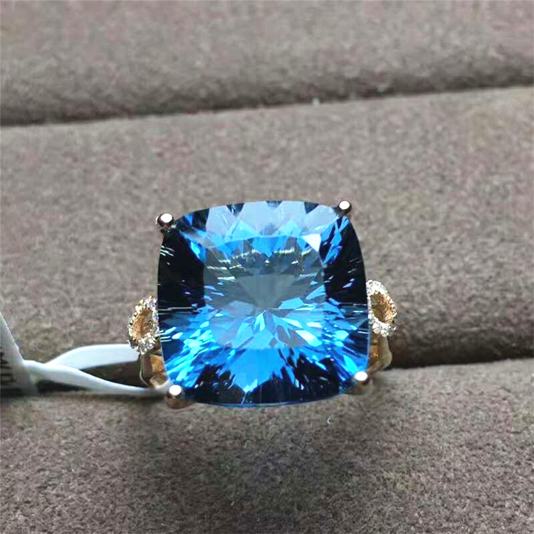9.9ct natural topaz ring