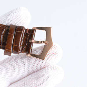 Montre-bracelet de luxe élégante et formelle avec lunette sertie de diamants, cadran argenté, or rose, idéale pour les cadeaux haut de gamme, les affaires et les soirées. - Product Image 6